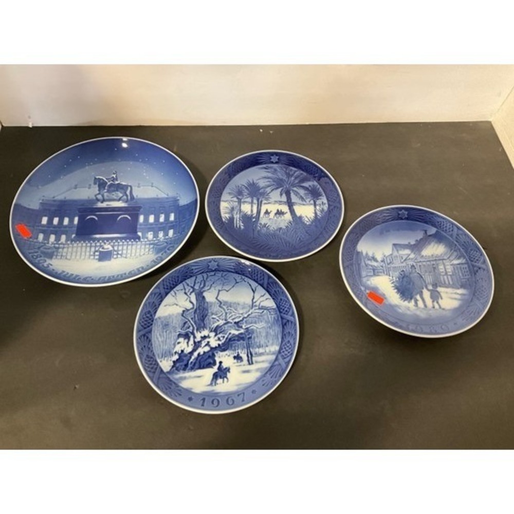 4 Vintage Royal Copenhagen B&G Christmas Plates 1967 1968 1970 1971 Denmark - Picture 2 of 6
